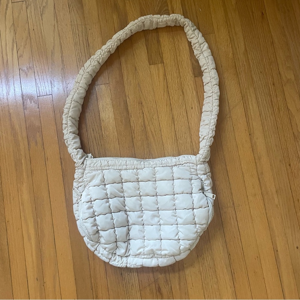 Urban Fit by Urban Expressions Quilted Puffy Carryall Zippered Bag Purse